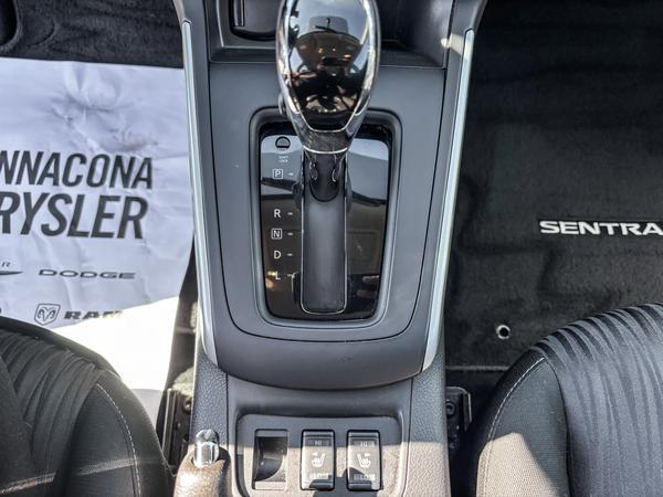 nissan Sentra 2019 - 16