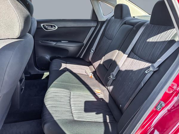 nissan Sentra 2019 - 17