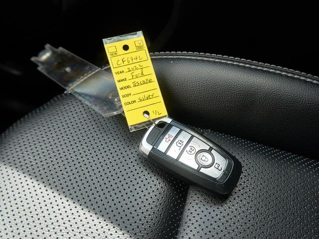 ford Escape 2022 - 24