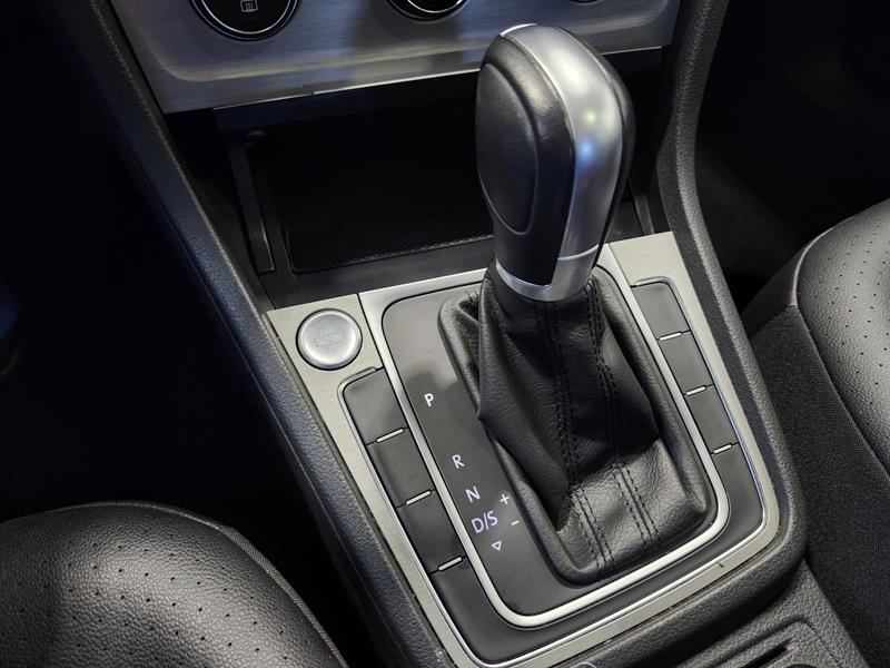 volkswagen Golf 2017 - 23