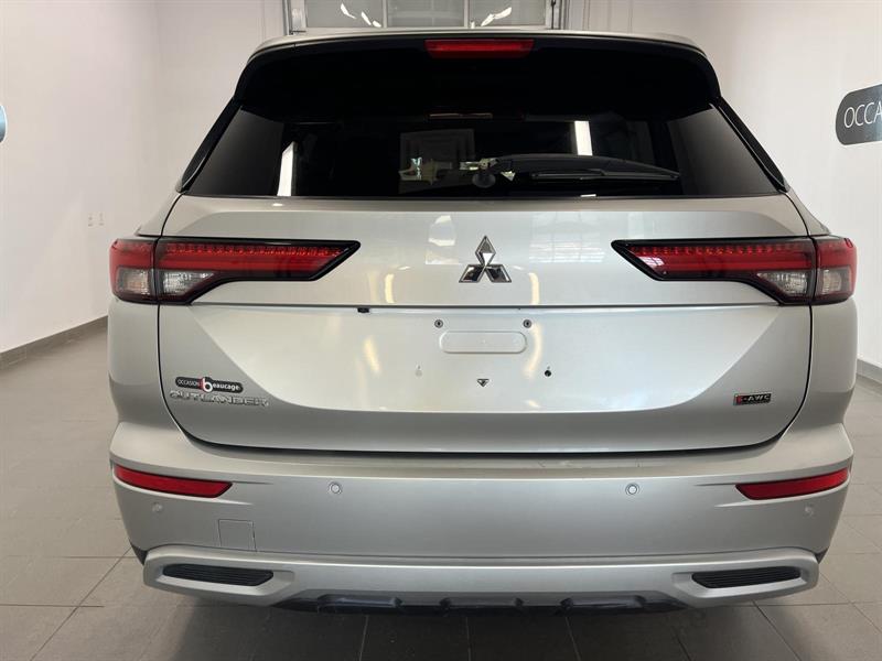 mitsubishi Outlander 2022 - 4