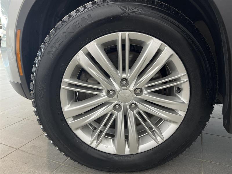 mitsubishi Outlander 2022 - 20