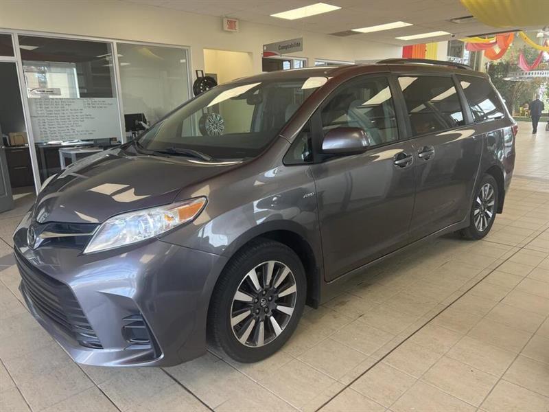 toyota Sienna 2019
