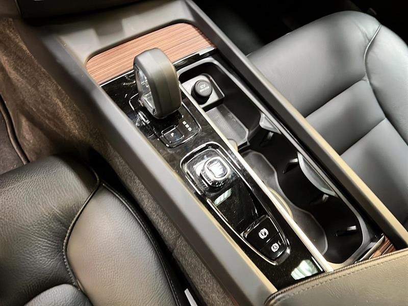 volvo XC60 2024 - 16