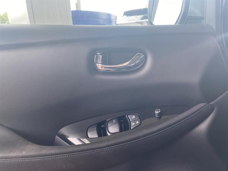 nissan LEAF 2023 - 10