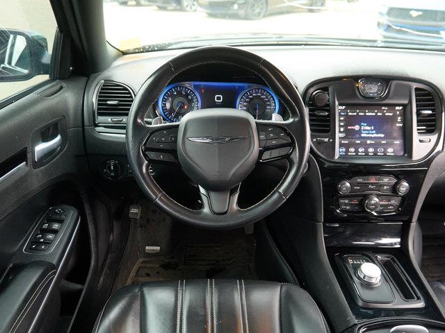 chrysler 300 2021 - 14