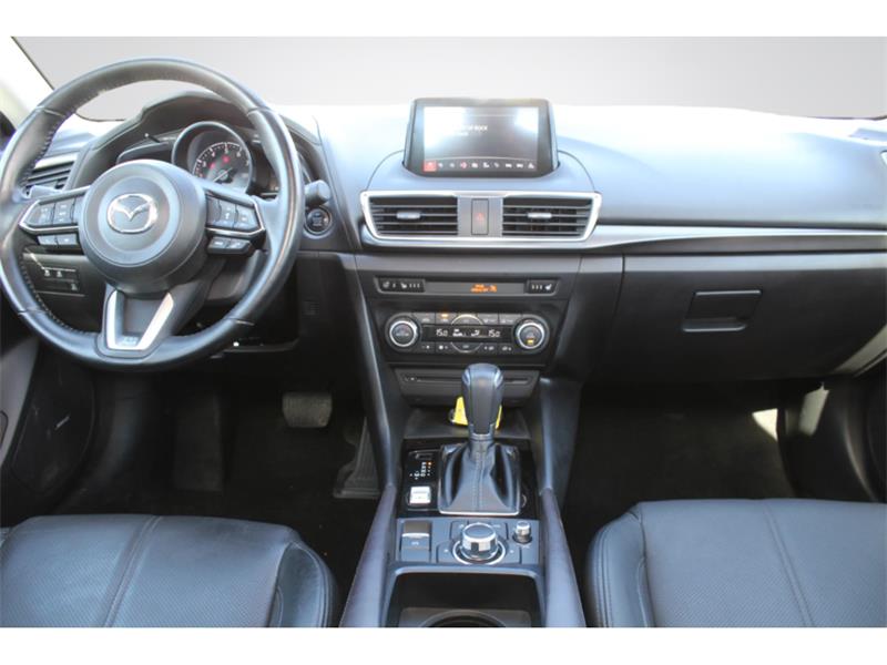 mazda Mazda3 2018 - 8