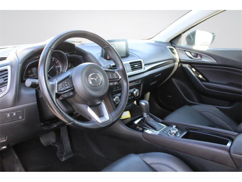 mazda Mazda3 2018 - 12