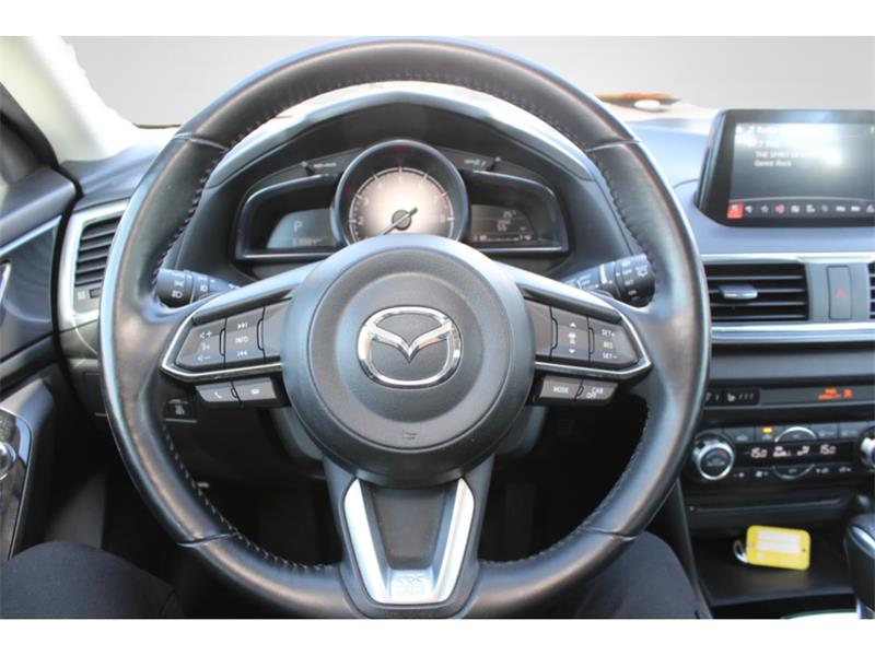 mazda Mazda3 2018 - 13