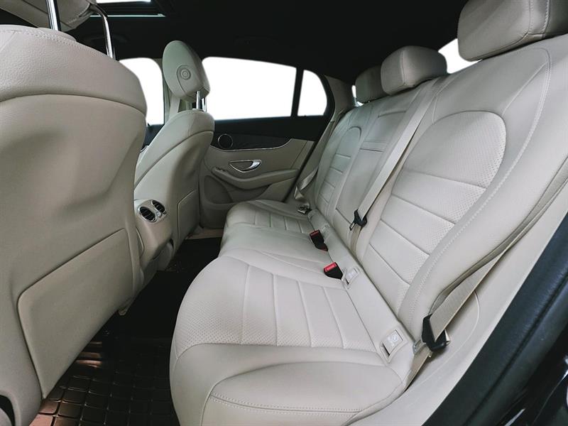 mercedes-benz GLC 2023 - 10