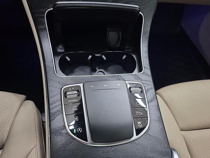 mercedes-benz GLC 2023 - 18