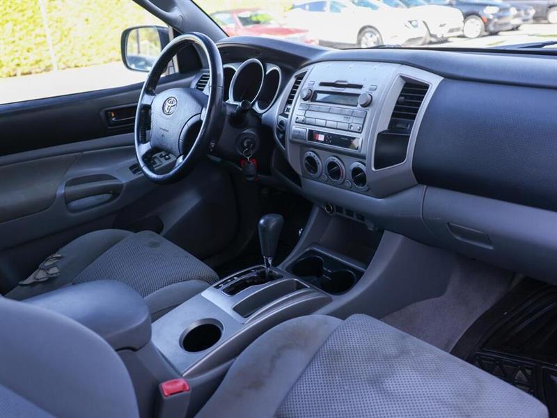 toyota Tacoma 2010 - 23