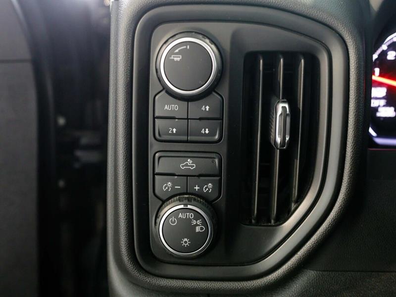 chevrolet Silverado 1500 2022 - 12