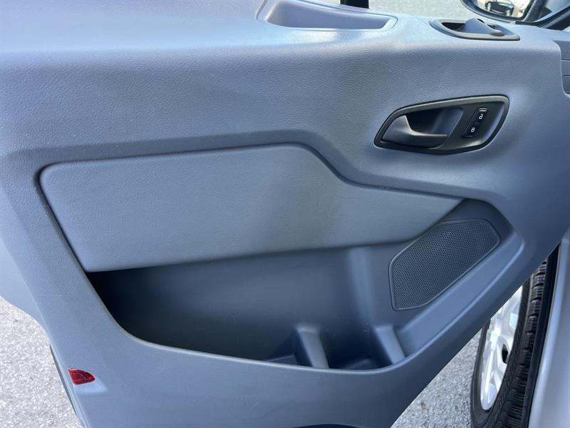 ford Transit fourgon utilitaire 2019 - 15