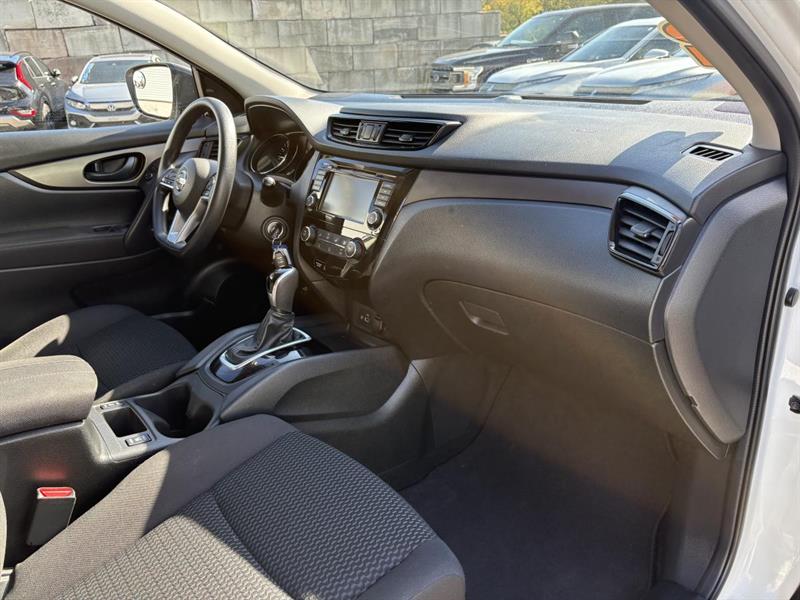 nissan Qashqai 2019 - 38