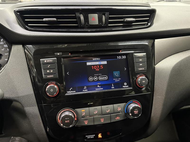 nissan Qashqai 2021 - 24