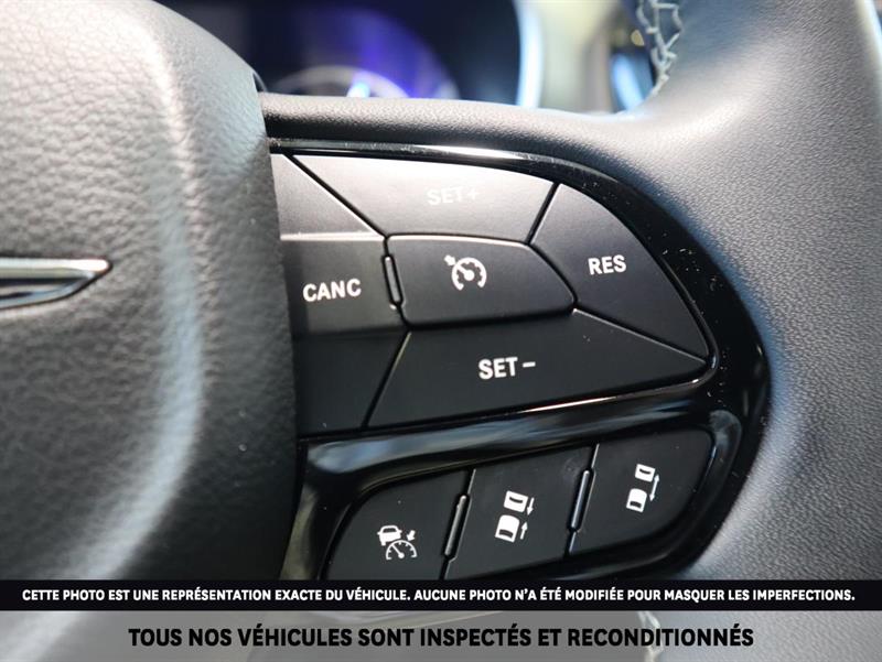 chrysler Pacifica 2022 - 12