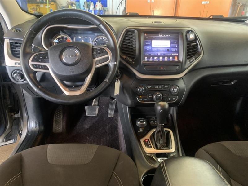 jeep Cherokee 2017 - 11