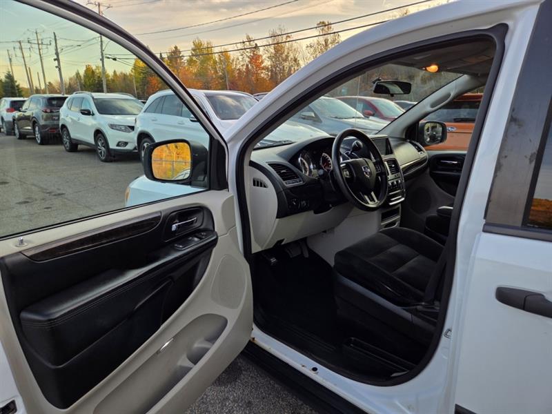 dodge Grand Caravan 2016 - 10