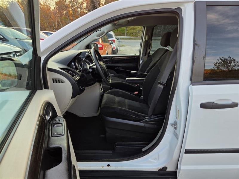 dodge Grand Caravan 2016 - 11