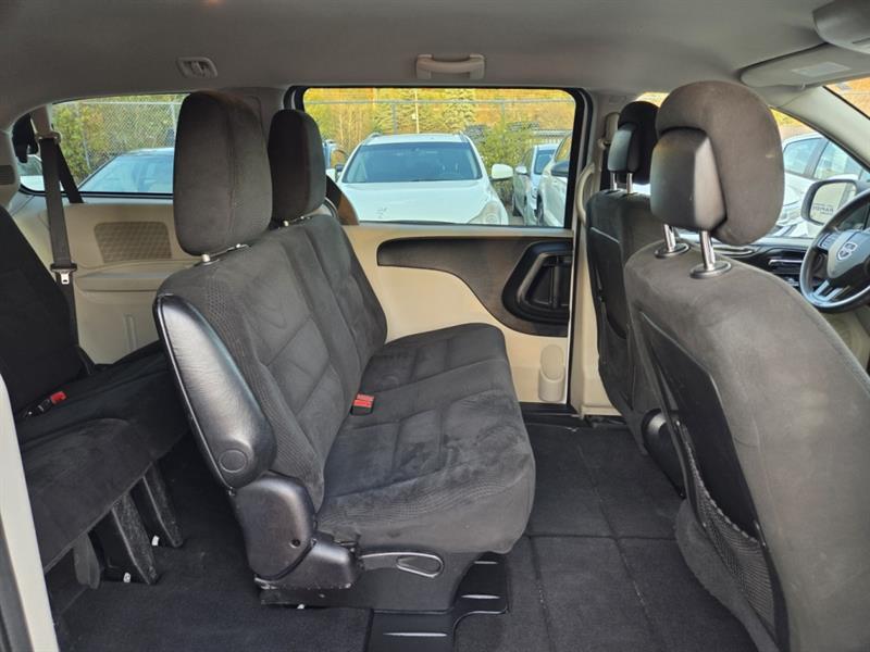 dodge Grand Caravan 2016 - 24