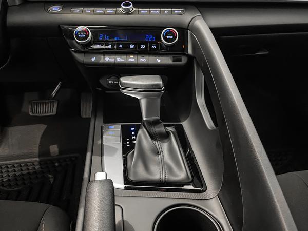 hyundai Elantra 2025 - 23