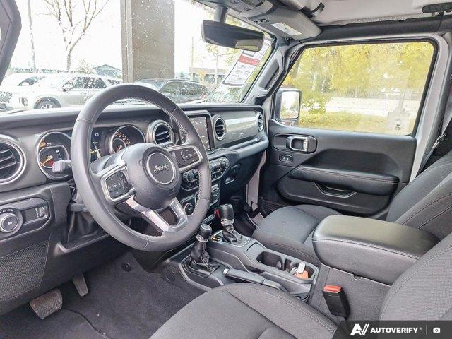 jeep Wrangler 2023 - 13