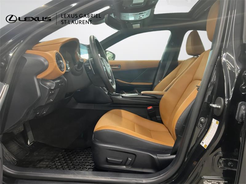 lexus IS 2023 - 12