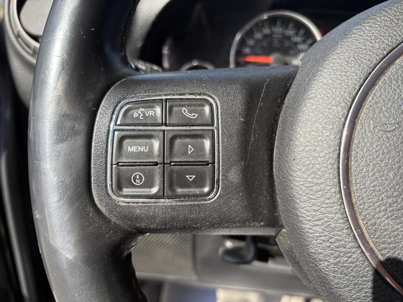 jeep Wrangler 2015 - 13