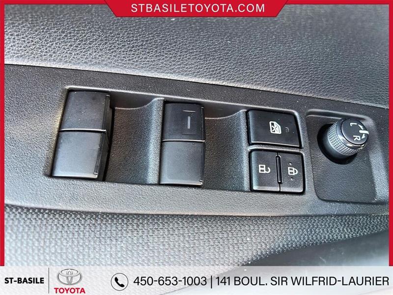 toyota Corolla 2022 - 17