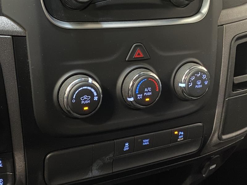 ram 1500 Classic 2022 - 28