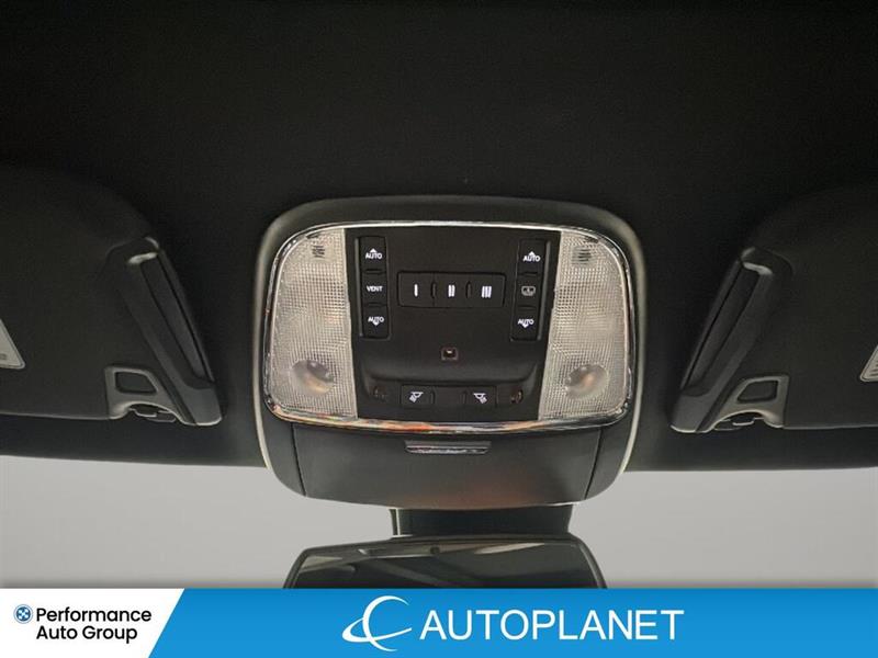 chrysler 300S 2023 - 32