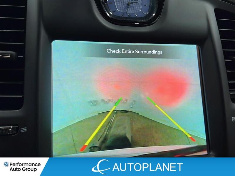 chrysler 300 2023 - 31