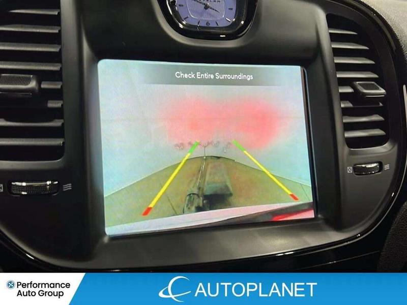 chrysler 300S 2023 - 30