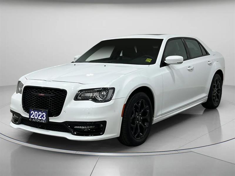 chrysler 300S 2023 - 35