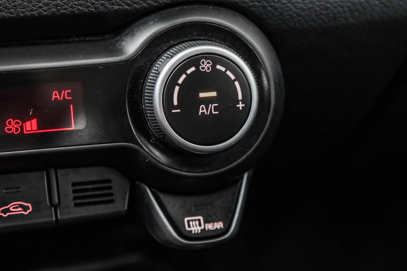 kia Rio 5-door 2018 - 32