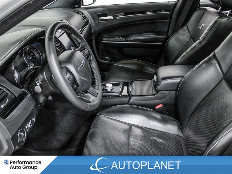 chrysler 300S 2023 - 19