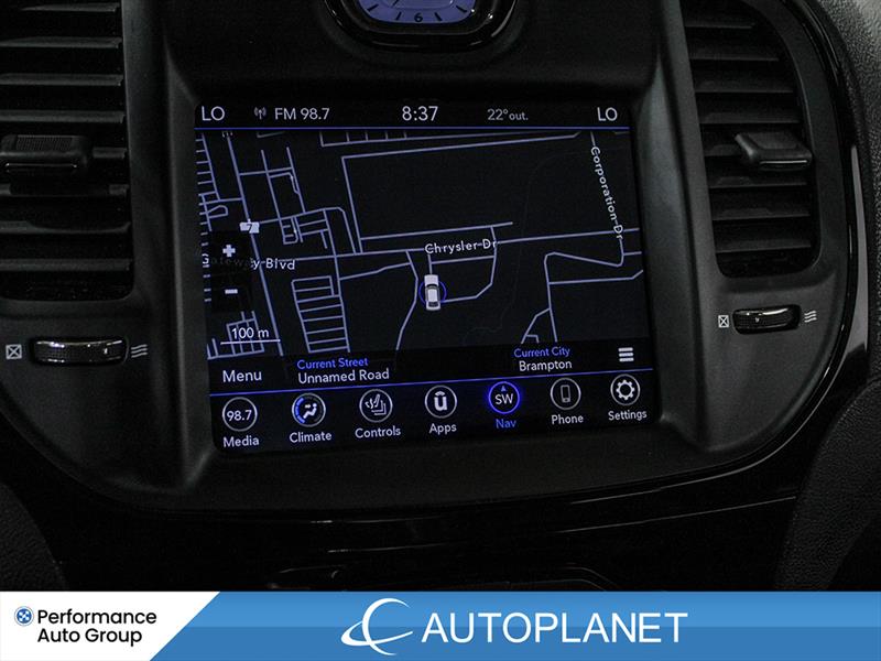 chrysler 300S 2023 - 35