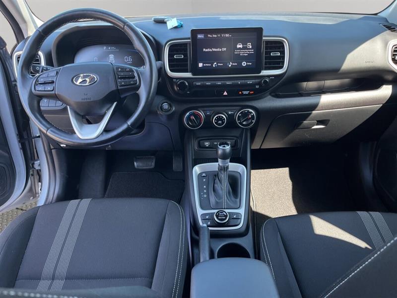 hyundai Venue 2023 - 16