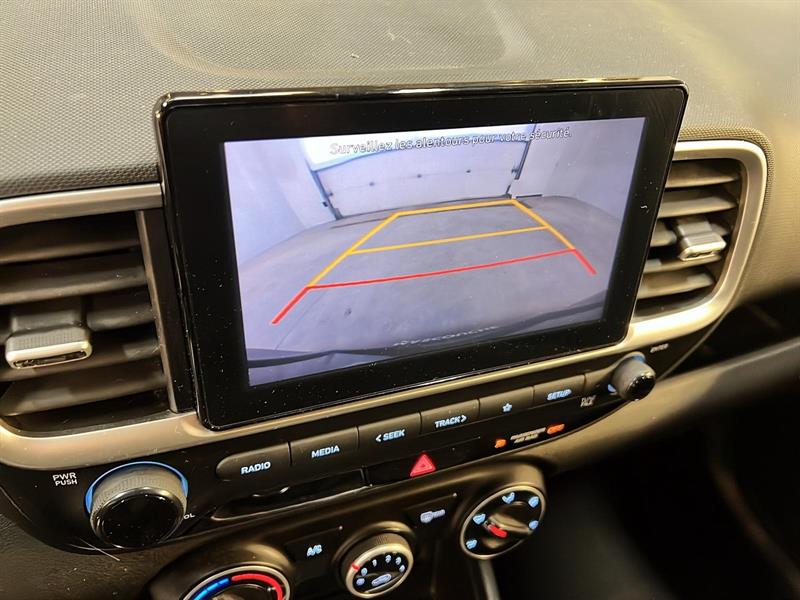 hyundai Venue 2022 - 16