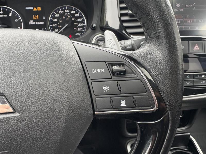 mitsubishi Outlander 2017 - 23