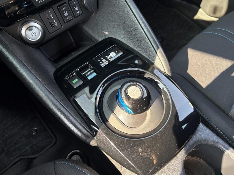 nissan LEAF 2025 - 24