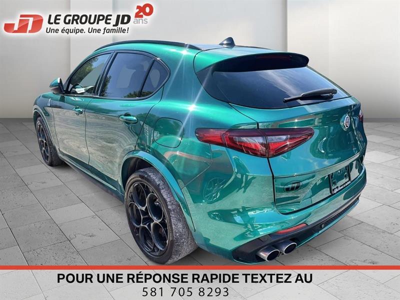 alfa romeo Stelvio 2022 - 3