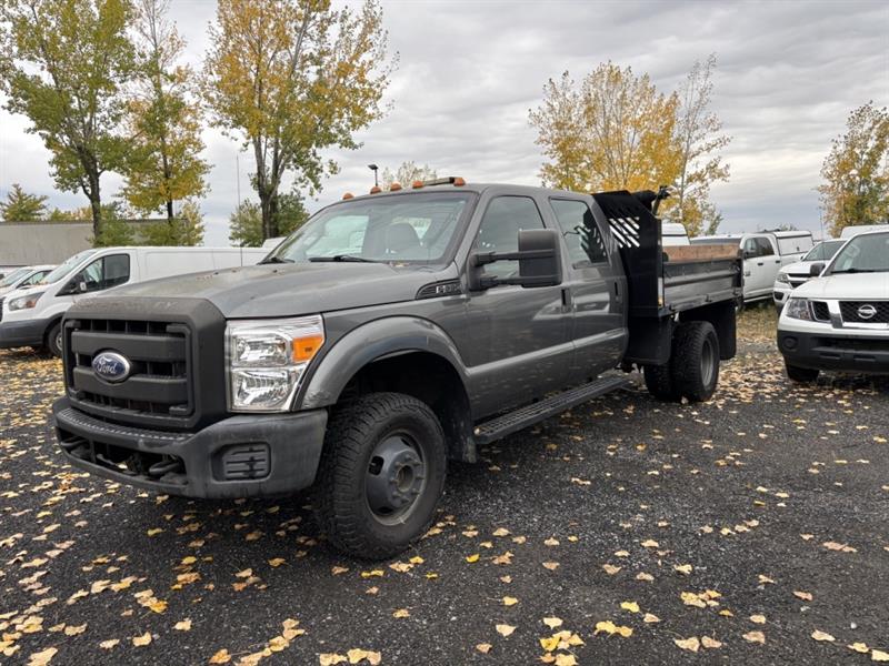 ford Super Duty F-350 à roues arrière jumelées 2011