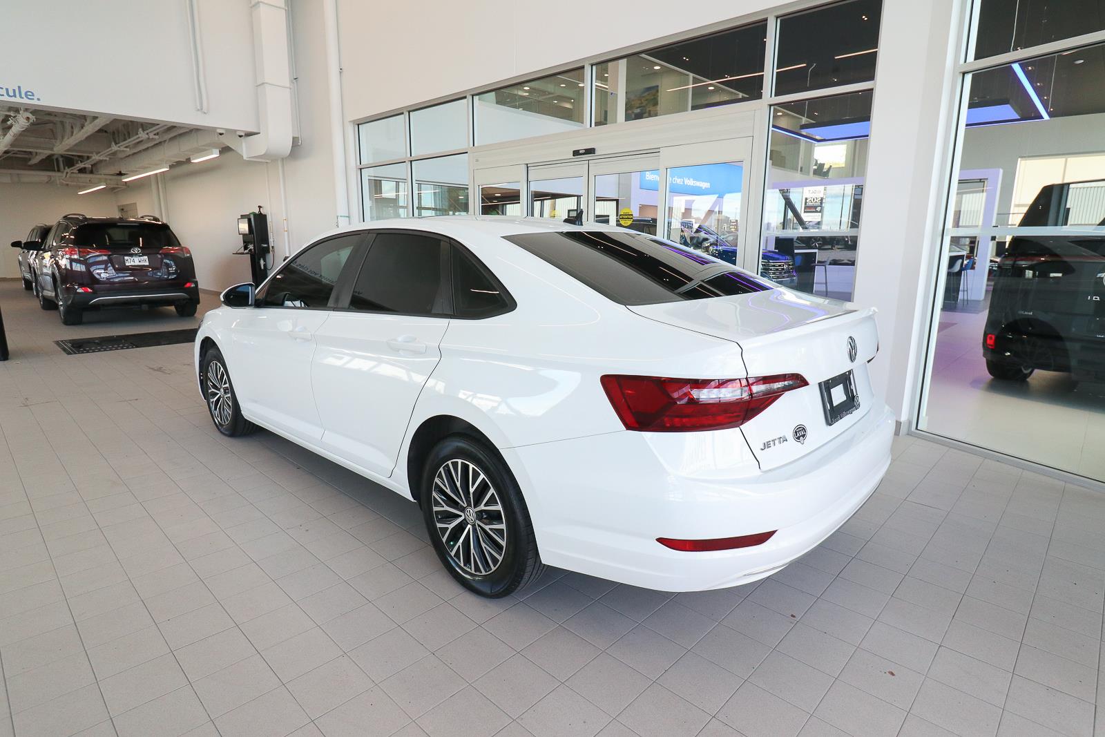 volkswagen Jetta 2021 - 8