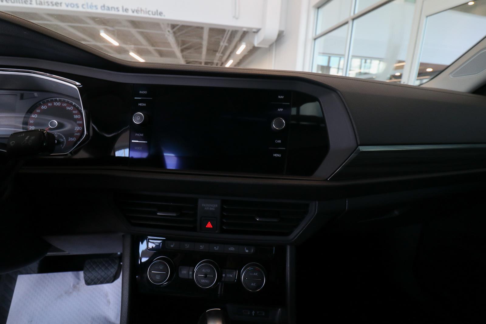 volkswagen Jetta 2021 - 14