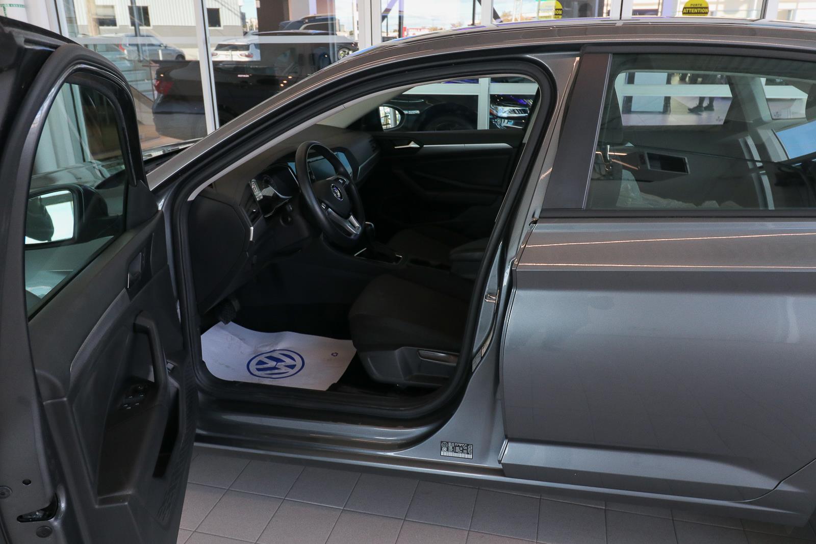 volkswagen Jetta 2020 - 10