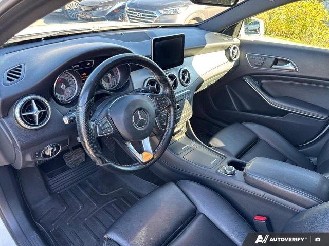 mercedes-benz GLA 2016 - 16