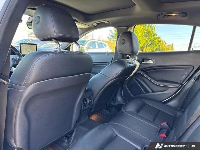 mercedes-benz GLA 2016 - 26