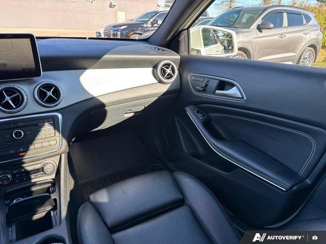 mercedes-benz GLA 2016 - 28